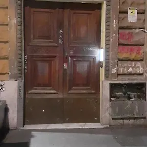 Casa Per Gente Giovane Rome